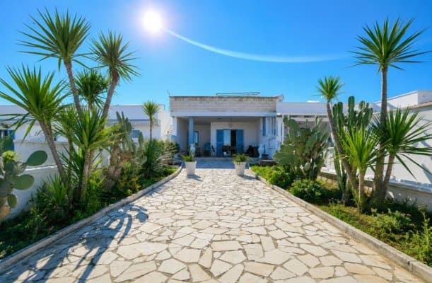 Villa Adriatica avec vue mer à Ostuni Marina, 300 m de la plage